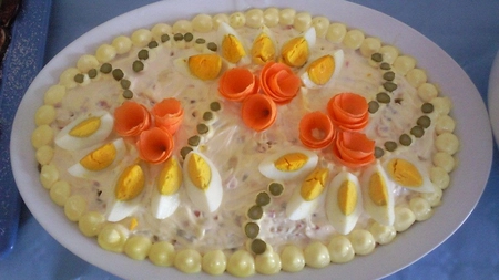 Ornament pentru salata boeuf. Cele mai deosebite idei pentru masa festivă de Crăciun