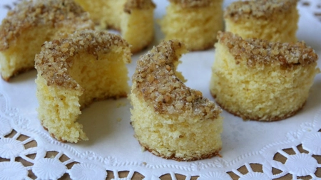 Cea mai gustoasă prăjitură însiropată. Trucuri din rețeta bunicii pentru un desert aromat