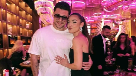 Alexia Eram și iubitul, surprinși în ipostaze fierbinți. Cum s-au afișat pe plajă