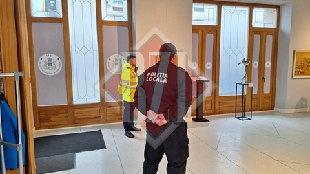 Pază non stop, asigurată de Poliția Locală, la expoziția de mare valoare de la Palatul Braunstein - FOTO