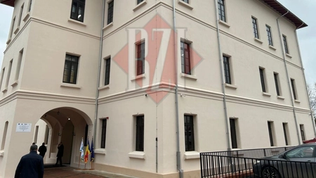 Moment important pentru Universitatea „Alexandru Ioan Cuza” din Iași. Astăzi are loc inaugurarea corpului E, denumit Casa Canano - FOTO, LIVE VIDEO