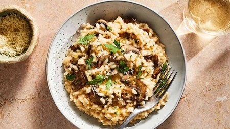 Cel mai aromat și cremos risotto cu ciuperci. Ingredientele care fac diferența