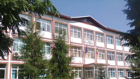 Festivalul de Teatru Școlar Interjudețean „Sub Reflector”, ediția a XII-a, la Iași