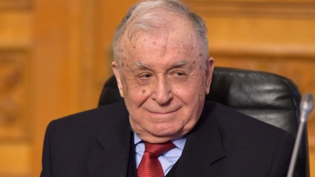 Surse: Procurorul general Alex Florenţa îi solicită lui Klaus Iohannis aviz pentru începerea urmăririi penale a lui Ion Iliescu în dosarul Mineriada