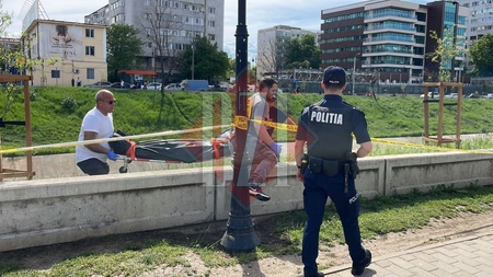 Un bărbat s-a spânzurat în Podu Roș! Polițiștii au împânzit zona - EXCLUSIV, FOTO, VIDEO, UPDATE