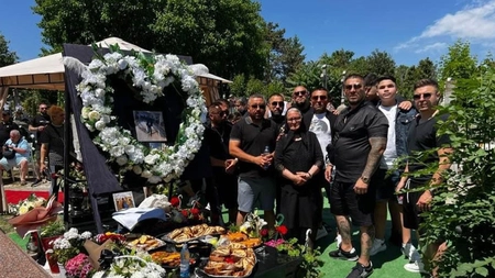 Pomana anului, la Iași. Covor roșu, arcade de flori și mâncăruri alese la Cimitirul „Eternitatea”. Au trecut 40 de zile de la moartea lui Costel Corduneanu - FOTO/VIDEO