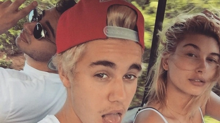 Imagini emoționante cu Hailey Bieber însărcinată! Cât de mare a crescut burtica de gravidă a soției lui Justin Bieber