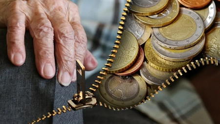 Ce vârstă trebuie să ai pentru a primi pensie socială. De ce documente ai nevoie