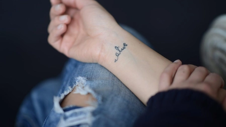 Cât se ține folia pe tatuaj. Sfaturile specialiștilor