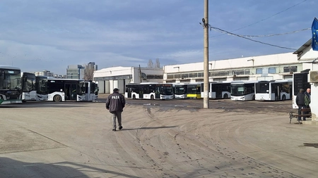 Caz incredibil la CTP Iași! Deși instanța a decis, compania refuză să le dea dreptate șoferilor de autobuz și vatmanilor într-un dosar de 120.000 de euro - FOTO