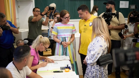 Declarațiile susținute de președintele AUR, George Simion, după exercitarea votului la alegerile europarlamentare - FOTO