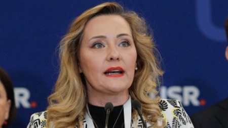 Elena Lasconi, atac dur la ÎPS Teodosie: „Este o prezenţă toxică!