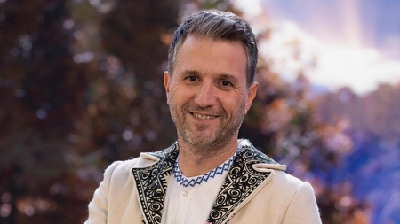 Drama lui Andi Moisescu. A fost abandonat la vârsta de patru ani, iar ce a urmat este la fel de trist
