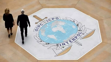 Percheziții în Republica Moldova, într-un dosar de corupție care vizează ștergerea „notițelor roșii” ale Interpol
