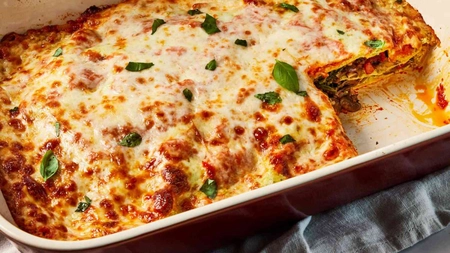 Cea mai delicioasă rețetă de lasagna extrem de simplă de făcut, un preparat delicios inspirat din bucătăria italiană