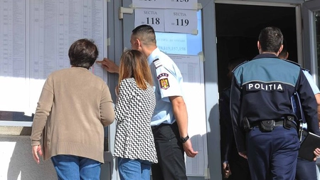 Incidentele violente continuă! O femeie de 50 de ani s-a luat la bătaie cu un bărbat într-o secţie de votare