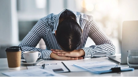 Sindromul care face ravagii printre angajați. Iată care sunt motivele