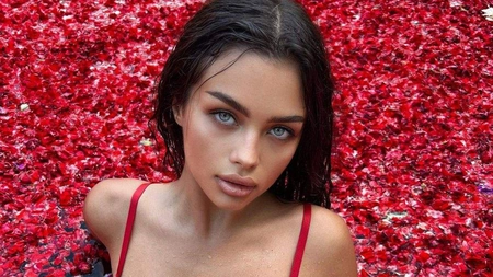 Cine este și cu ce se ocupă Caterina: Noua iubită a lui Alex Bodi e model în Dubai!