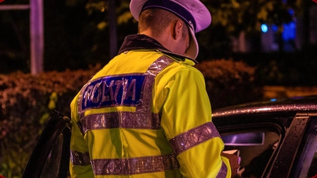 Polițiștii au intervenit la sute de solicitări într-o singură zi. Nu au lipsit din trafic