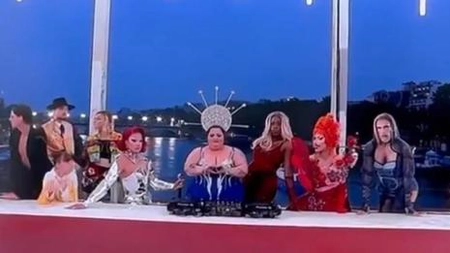 Diana Șoșoacă, europarlamentar, senator de Iași și liderul S.O.S. România reacționează după scandalosul moment de la deschiderea JO 2024 din Franța