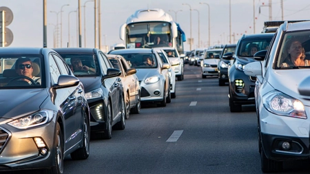 Această țară interzice accesul mașinilor din Rusia. Unde a fost luată decizia