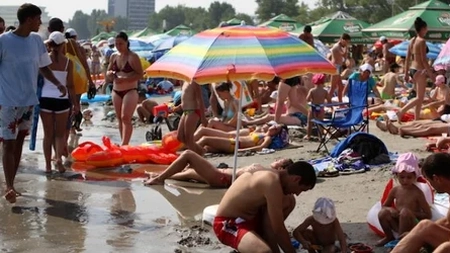 Ce să nu faci în concediu. Obiceiul turiștilor români ce aduce amenzi de sute de euro
