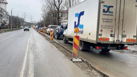 Începe calvarul pentru șoferii din Iași. 2,5 km de șosea intră în reparații pentru 15 luni. Ieșenii: „Ajunge UMB cu autostrada la Iași până asfaltați voi 2 km”