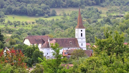 Cel mai frumos sat turistic din România. Vizitatorii rămân uimiți când află cât costă o noapte de cazare