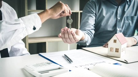 Românii care stau cu chirie trebuie să știe asta! De ce mulți renunță la contract