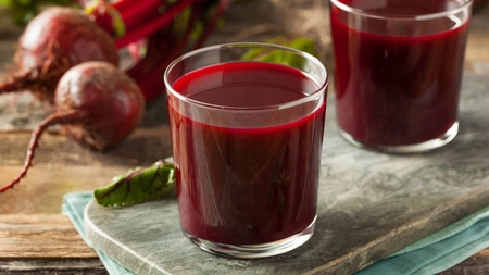 Când se bea sucul de sfeclă roșie. Recomandări și precauții