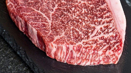 De ce vita Wagyu este cea mai scumpă carne de vită? Un kilogram poate ajunge și la câteva mii de euro