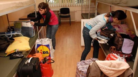 A început febra cazărilor în căminele studențești! Cât costă o cameră în orașele universitare