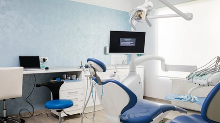 Ieșenii se întorc acasă din Diaspora pentru a beneficia de tratamente stomatologice la prețuri accesibile. Turismul dentar înflorește de la an la an