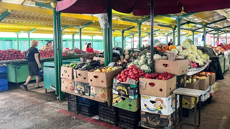 Cât îi costă pe ieșeni să își pregătească cămara pentru iarnă, în 2024. Prețurile legumelor din piețe, în creștere