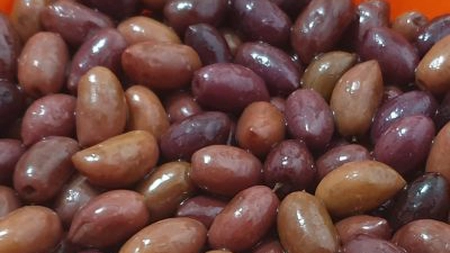 De unde provin măslinele Kalamata, de la Kaufland: Românii nu s-au uitat să vadă ce scrie pe etichetă