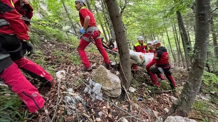 Salvamont a intervenit în munții Bucegi pentru salvarea a doi turiști epuizați