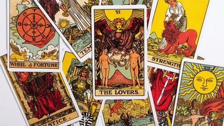 Citit în tarot. O metodă străveche cu impact modern asupra deciziilor personale