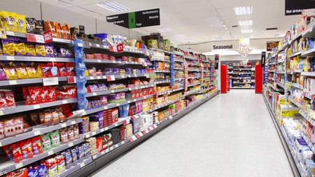 Amenzi de 10.000 de lei pentru scumpiri mascate pentru supermarketuri. Lovitură dură pentru magazine