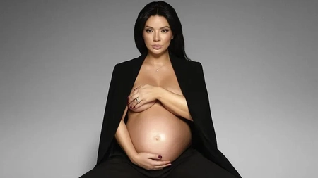 Anca Dinicu, poză după modelul Demi Moore! Poză de senzație cu actrița - GALERIE FOTO