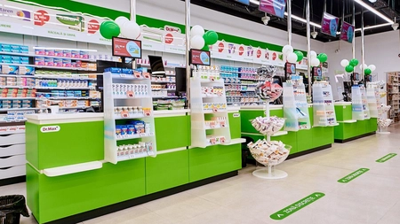 Farmacia Dr. Max, din Iași, amendată de Protecția Consumatorilor. Clienții fideli s-au simțit păcăliți