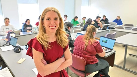 Facultatea care te ajută să devii influencer! Ce materii ar trebui să studiezi