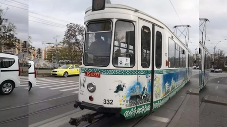 Campania „Donează un tramvai de cărți!” a revenit la Iași. Cărțile vor ajunge la copiii din mediul rural