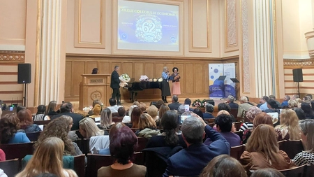 Ieri, la Biblioteca Centrală Universitară s-au aniversat cei 62 de ani de activitate a Colegiului Economic „Virgil Madgearu” din Iași
