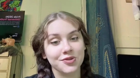 O adolescentă de 15 ani nu a crezut că este însărcinată! A zis că este din cauză că mânâncă multă brânză!