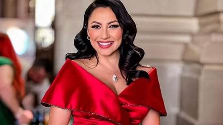 Andra, tot mai des întrebată dacă este însărcinată: „Îmi puneam 3 chiloți pe mine ca să ascund”