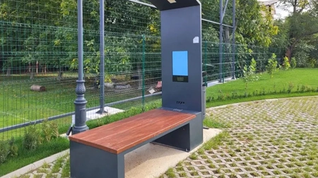 Trei firme vor să furnizeze mobilierul urban din comuna Ungheni. Contractul are o prevedere bugetară de aproximativ 1 milion de lei