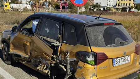 Polițiștii sunt acuzați că au folosit șoferii pe pot de „scuturi umane” în urma accidentului produs de un elvețian drogat. „Cum poţi muri oricând, pe şoselele din România”
