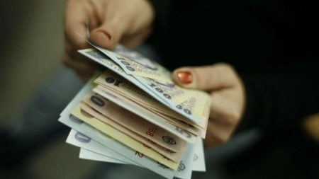 Bani pentru fermierii din Iași! APIA continuă plățile avansului din subvenții, pentru anul 2024