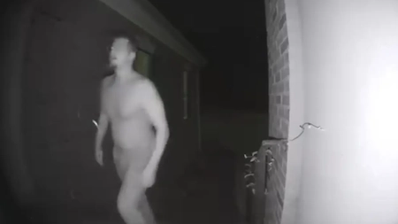 Imagini înfricoșătoare! Un polițist a fost împușcat mortal după ce a intrat cu forța într-o casă, la 5 dimineața: „Isus, salvează-ne! Ajută-mă! Ucide-mă!”