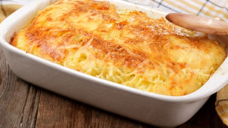 Rețetă pentru spaghete cu brânză la cuptor! Desertul copilăriei!